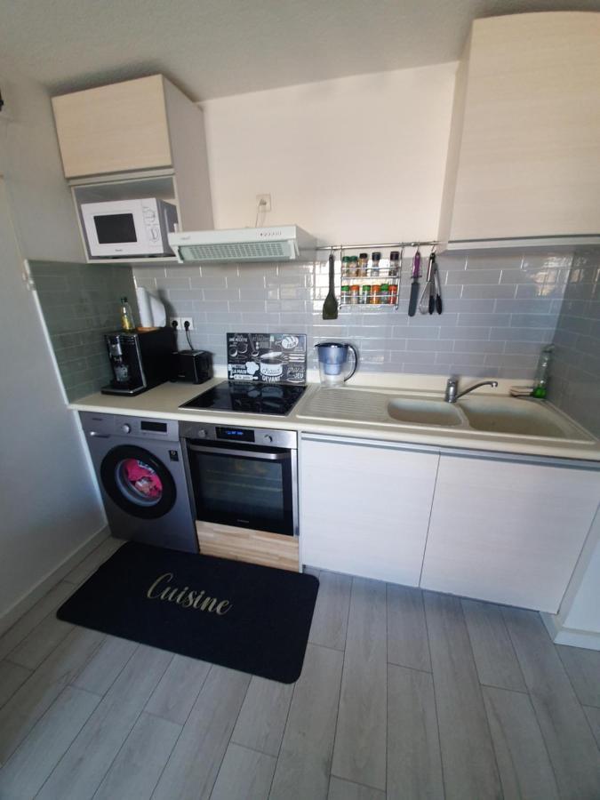 Appartement Cosy Proche De L'Aeroport T R A N S F E R T Sur Demande Сен-Дени Экстерьер фото